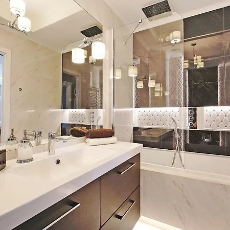 Apartment Center - Aura By Apartmore *
