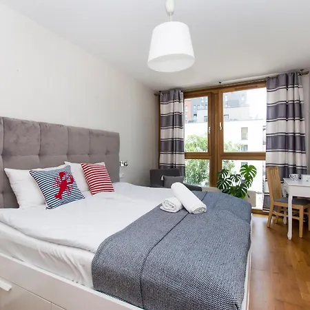 Lägenhet Center - Aura By Apartmore Gdańsk