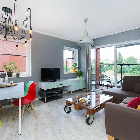 Center - Aura By Apartmore Apartament