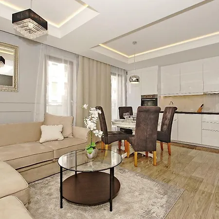 Center - Aura By Apartmore Gdańsk